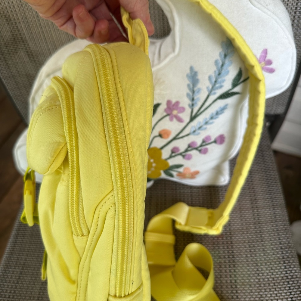 Bright Yellow Vera Bradley Utility Sling Backpack Purse - Picture 2 of 7